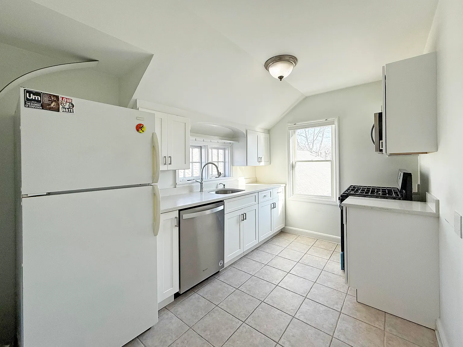 Year-Round East Quogue Rental — Photo 4