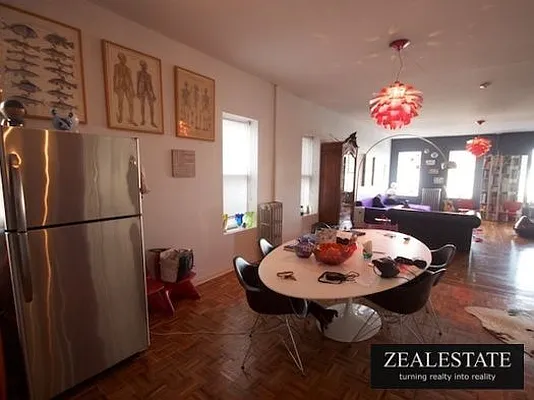 Rented by ZealEstate Group Inc | media 14