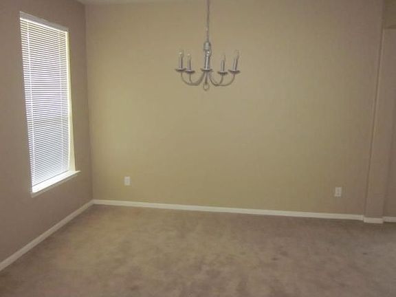 4th image of 1906 Hollow Mist Ln