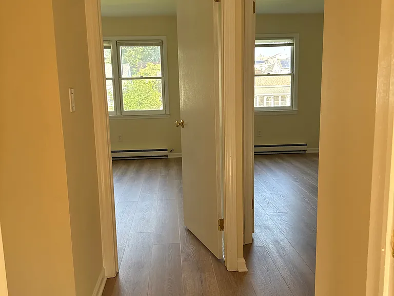 124 Stuart Ave #B — Photo 18