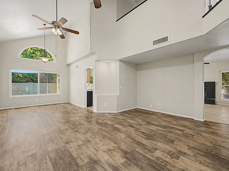842 W Sun Coast Dr — Photo 7