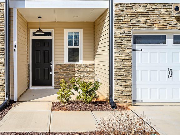 4th image of 159 McDowell Ln