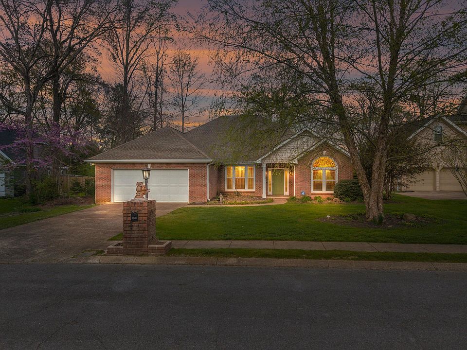1st image of 1621 Gunston Hall Rd