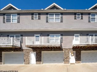 124 Kaustin Dr, Morgantown, WV 26501