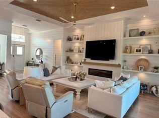 14631 Nicholas Way, Naples, FL 34109