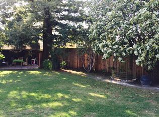 904 Los Robles Ave, Palo Alto, CA 94306