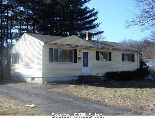 1st image of 44 Willis Ave