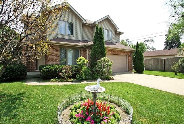 1st image of 2040 Birchwood Ave