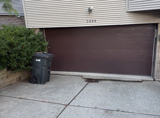 2406 2nd St, Fort Lee, NJ 07024