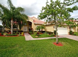 19135 SW 8th St, Hollywood, FL 33029