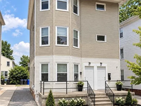 15 Sparrow St, Providence, RI 02908