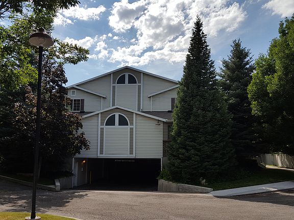 3rd image of 269 E Millpoint Pl