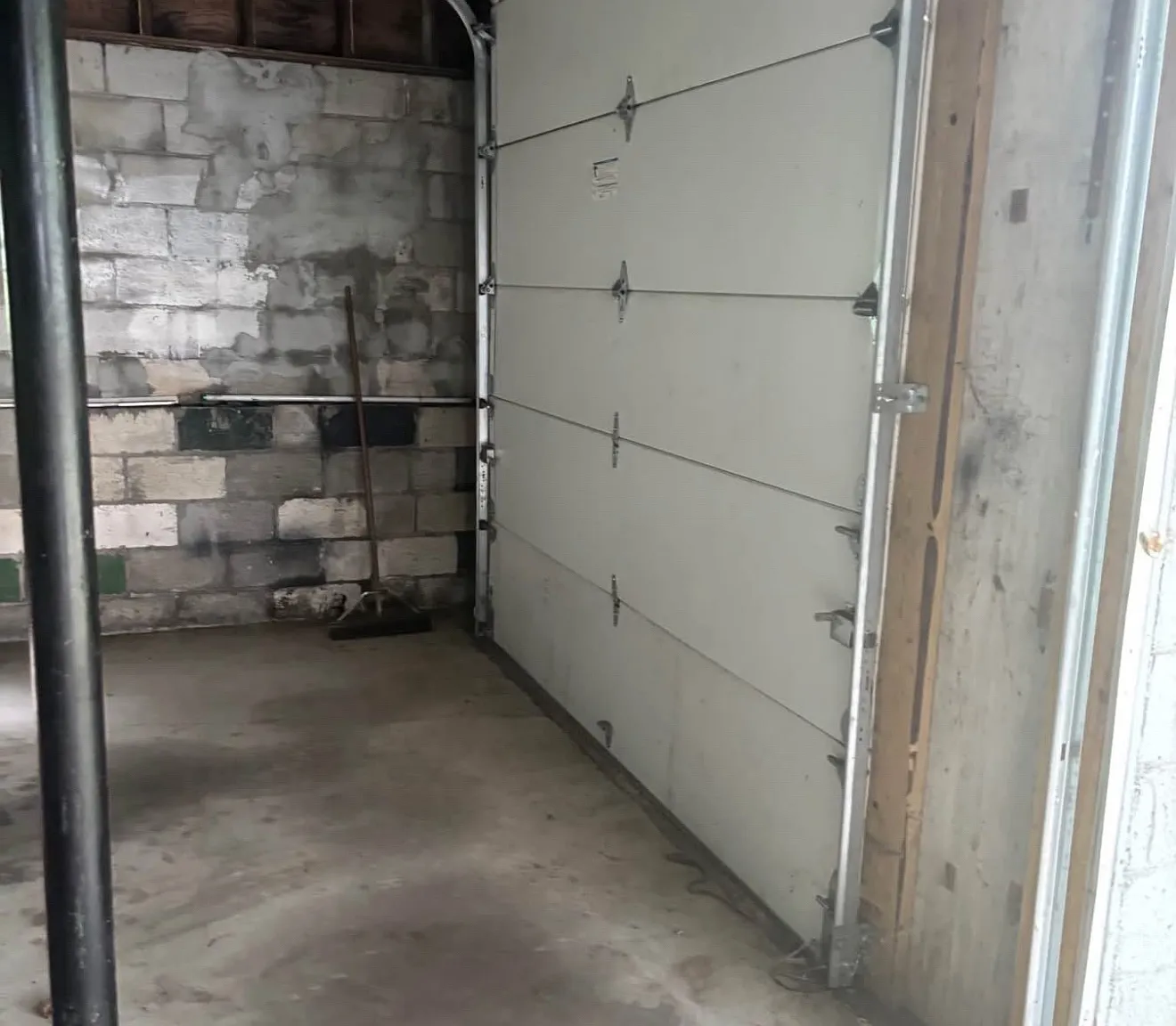 Studio, 350 sqft, $2,450 — Photo 3