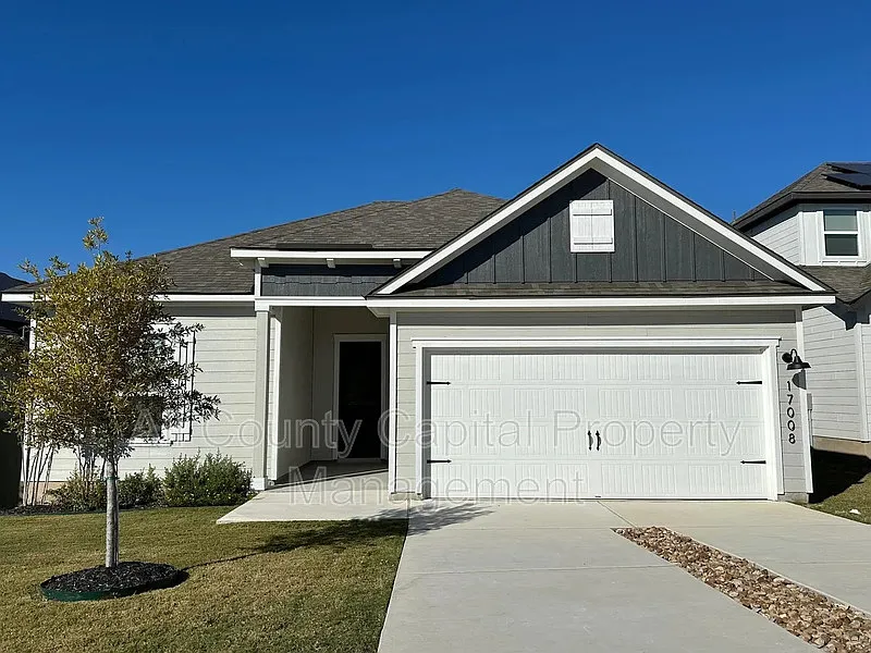 3 bed, 2.0 bath, 1403 sqft, $2,450 — Photo 3