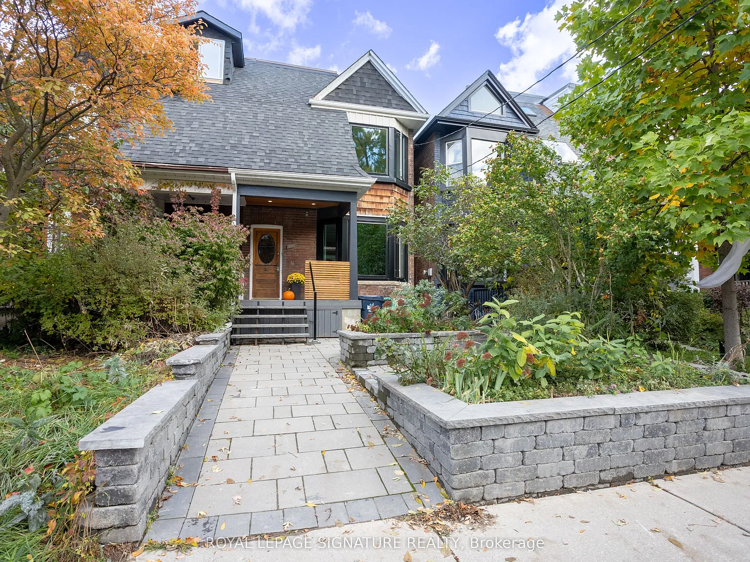 4 bed, $1,600 — Photo 1