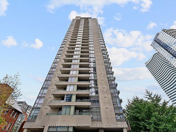 3rd image of 281 Mutual St #1602
