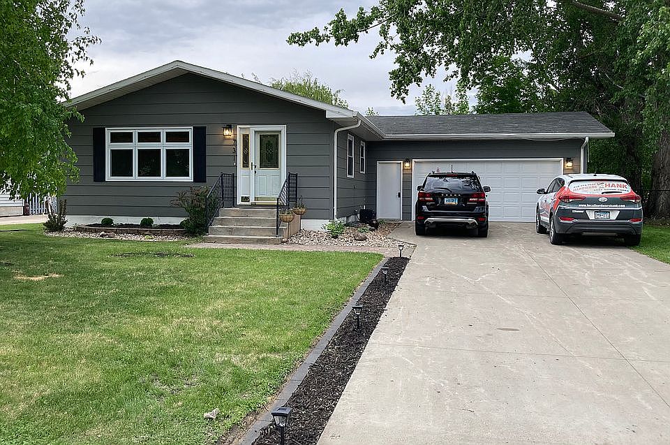 1st image of 731 Great Plains Ct