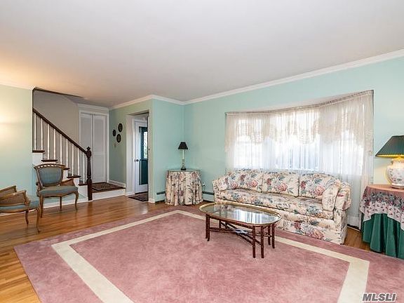 2nd image of 106 Poplar St