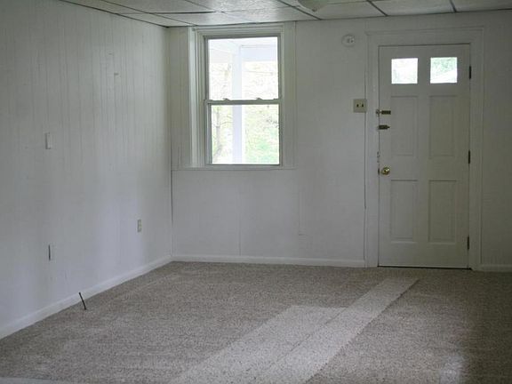 4th image of 526 E Market St