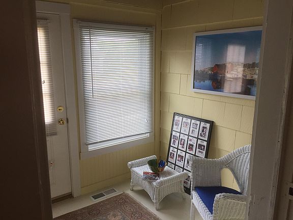 Heated front room
