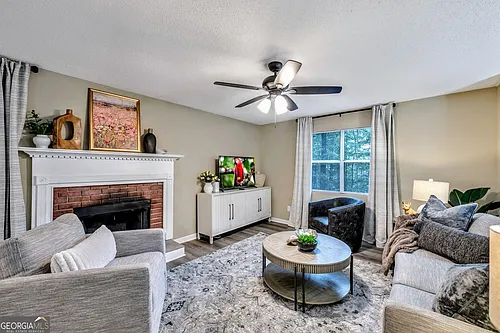 221 Remington Ln Photo 1