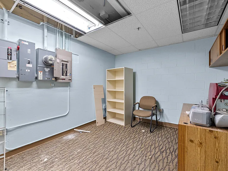 214 S Main St #D — Photo 2