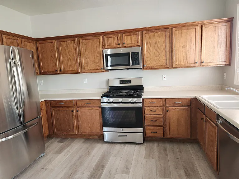10528 Cliff Edge Ct — Photo 15