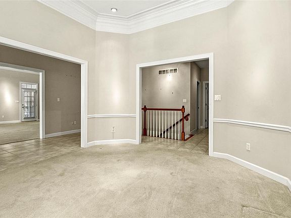 5th image of 12365 Courtyard Lake Dr