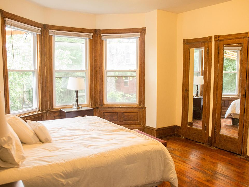 1st image of 5031 Cedar Ave #2