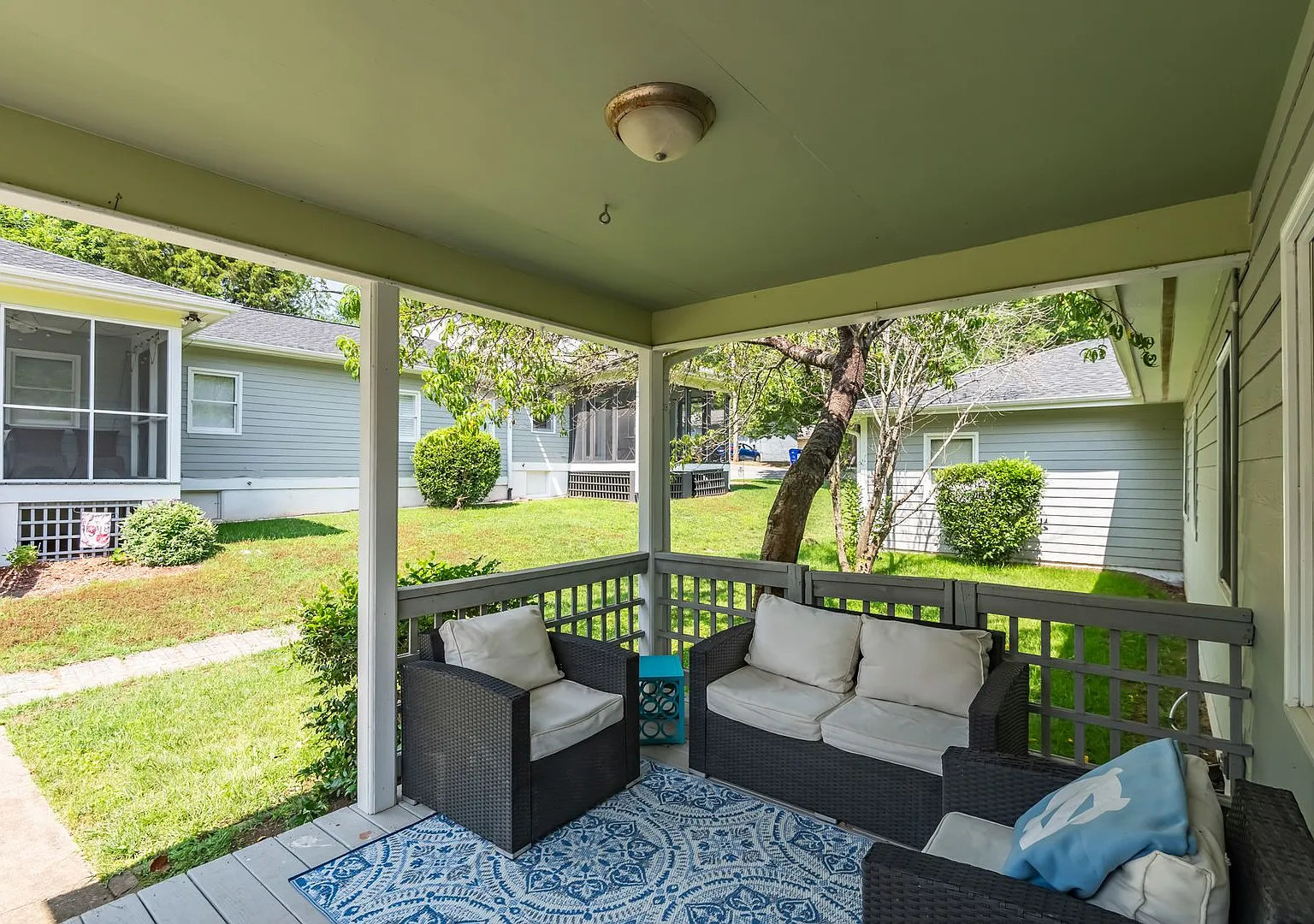 Fully Furnished 3BR Apartment in Carrboro! — Photo 4