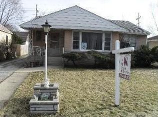 1105 Oakton St, Park Ridge, IL 60068