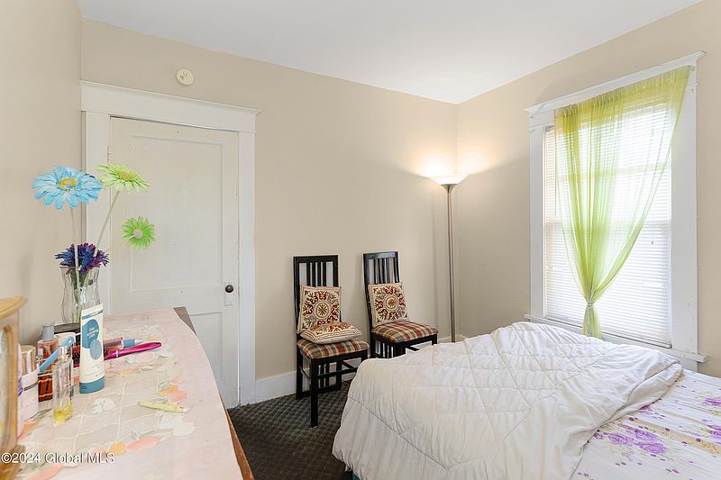 3rd image of 1641 Nott Street