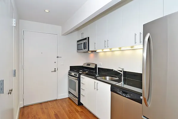 Rented by Waterton Residential New York | media 42