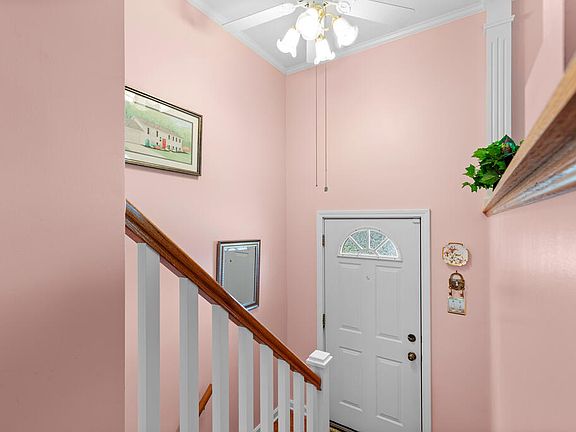 4th image of 204 BLANEY AVENUE