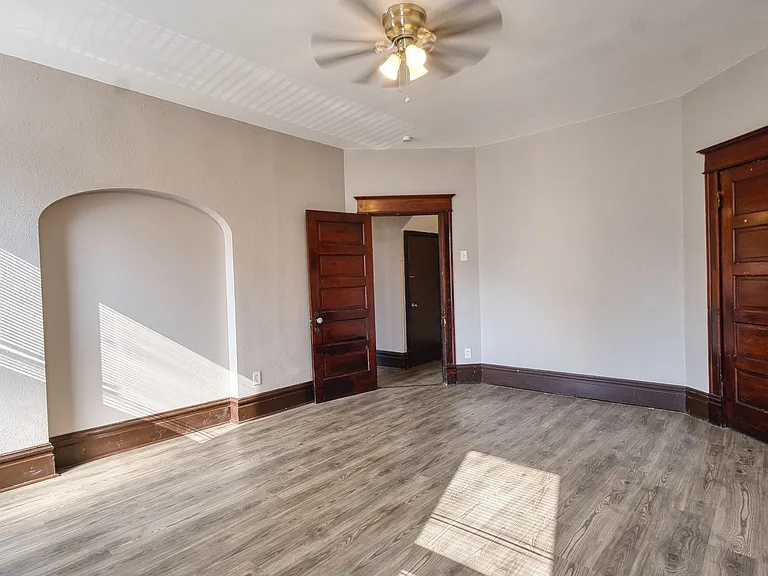 2303 Russell Blvd #1F — Photo 7