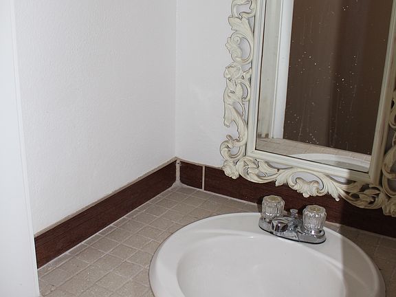 3rd image of 2405 Avenue N APT A