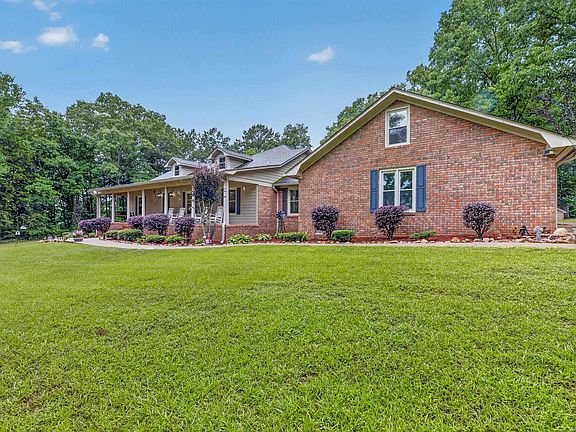 3rd image of 574 Talladega Creek Dr