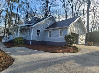 1677 Grandeus Ln SW, Stone Mountain, GA 30087