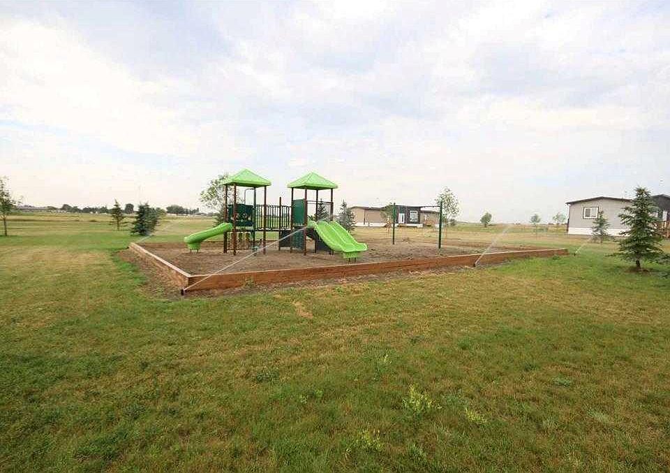 2nd image of 2 Meadows Way
