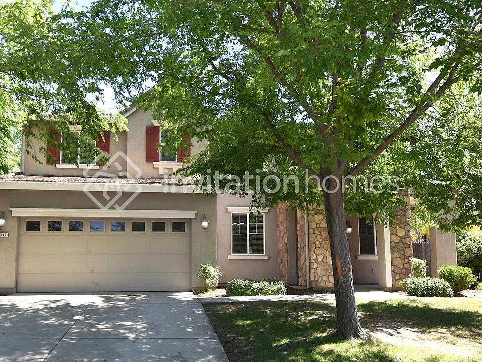 1342 Renison Ln