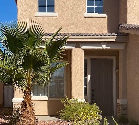 2nd image of 10050 Canyon Dunes Ave