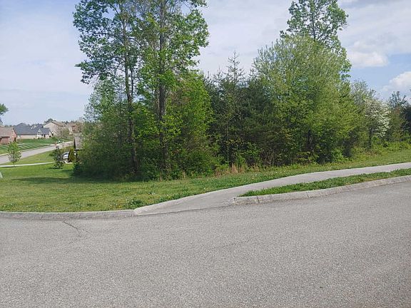 2nd image of Renaissance Ln