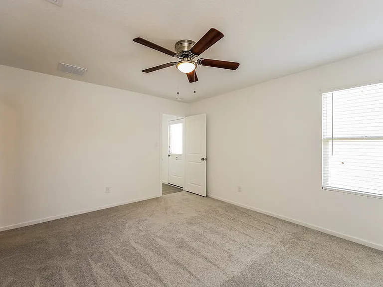 425 Payton Pl — Photo 10