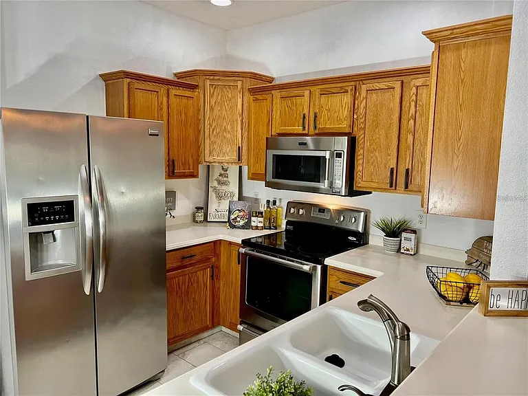 3762 Parkridge Cir #23106 — Photo 3
