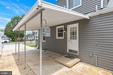 5th image of 207 Hance Ave