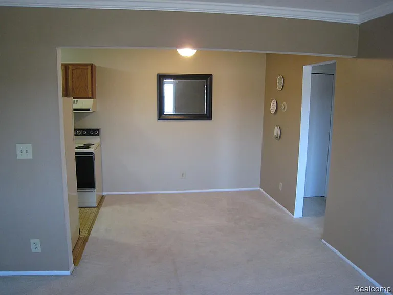 803 Plate St #207 — Photo 8