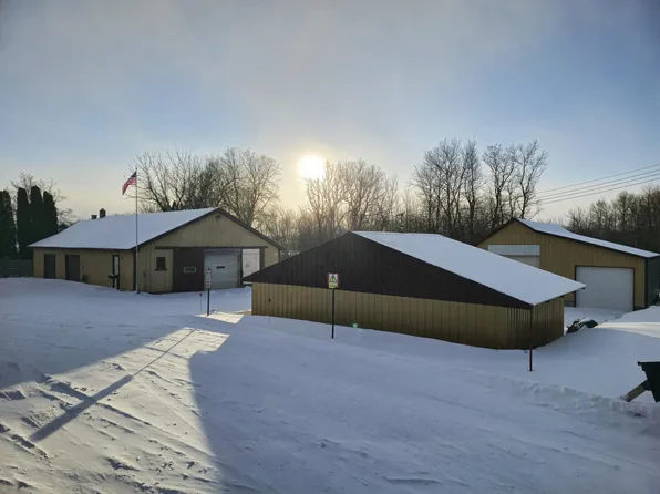 40 2nd St NW, Pelican Rapids, MN 56572