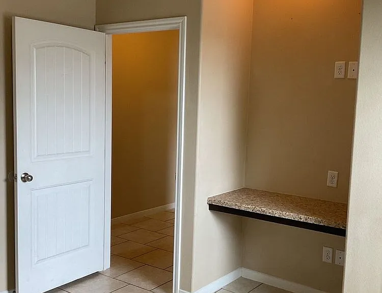 4610 Cambridge Dr #A/B — Photo 15