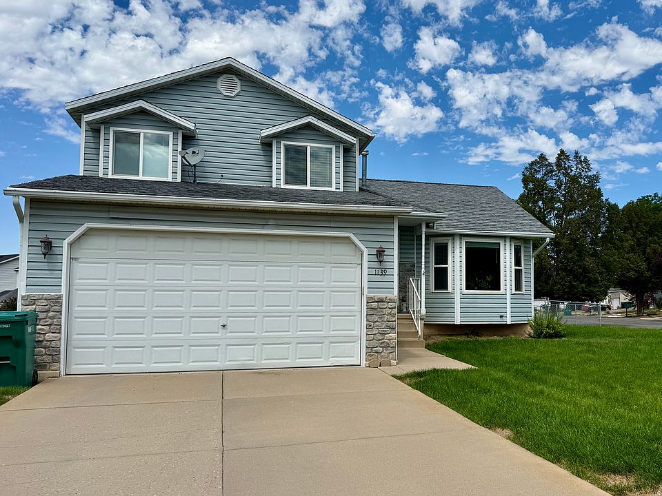 1st image of 1139 E Meadow Way Dr