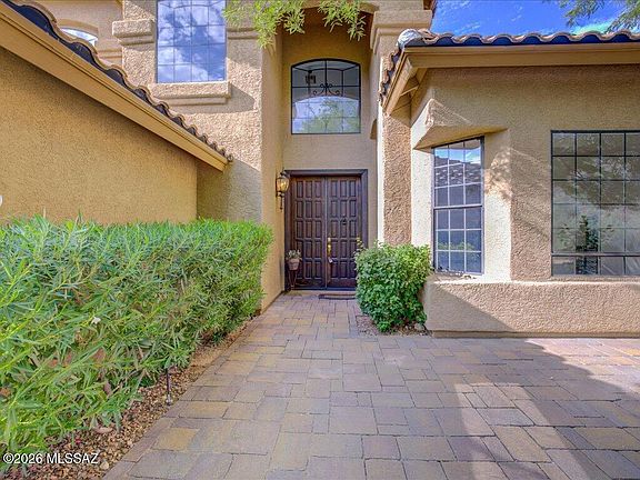4th image of 1611 E Sonoran Desert Dr